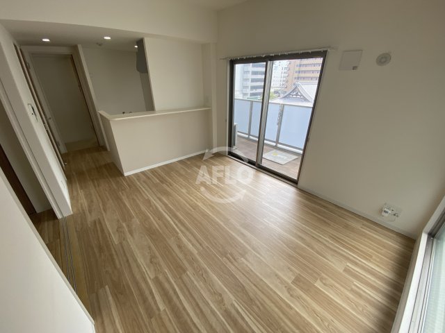 居室・リビング　SKYレジデンス大阪梅田　リビング