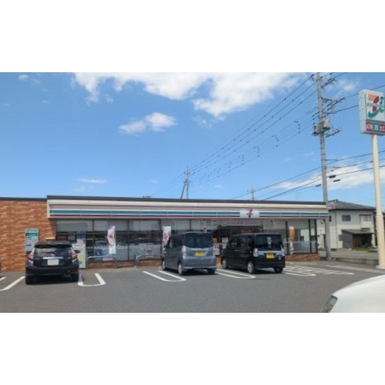 コンビニ　セブンイレブン前橋前箱田町店（コンビニ）まで350m