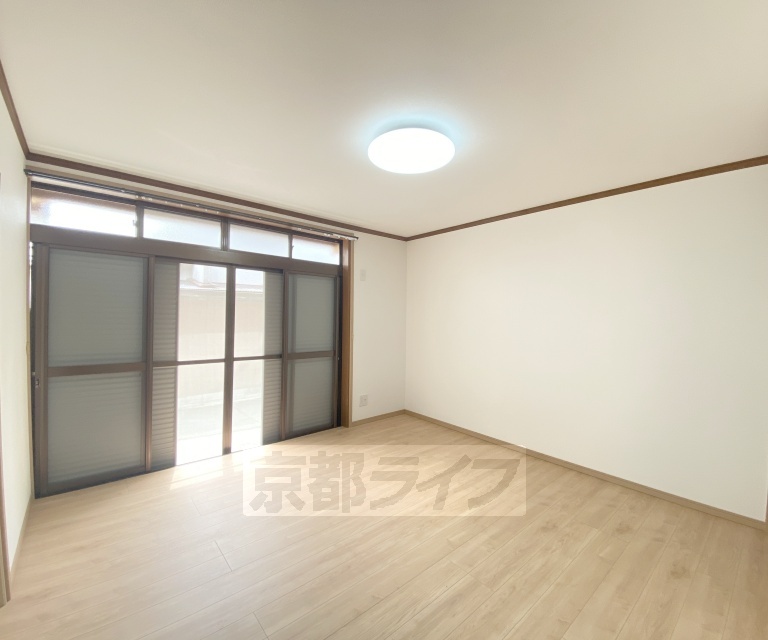 居室・リビング　広々としたお部屋です