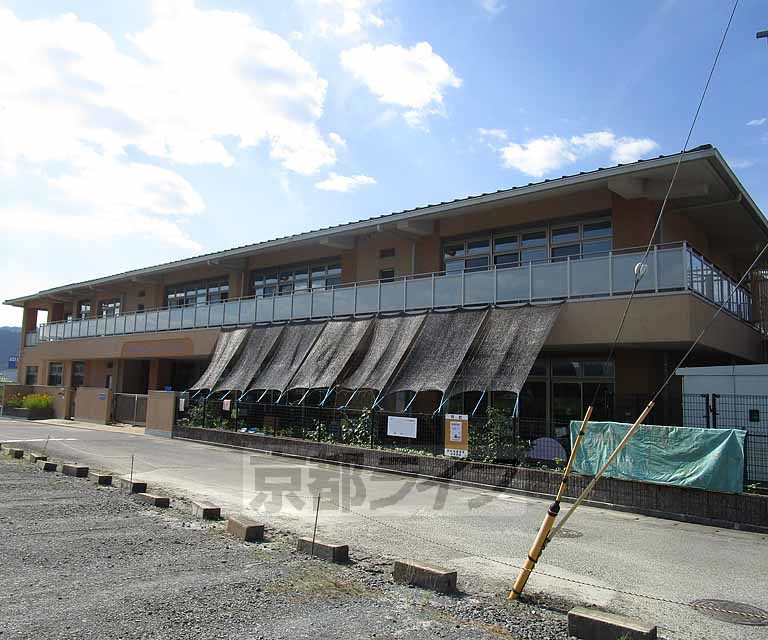 幼稚園・保育園　亀岡市立幼稚園（幼稚園・保育園）まで700m