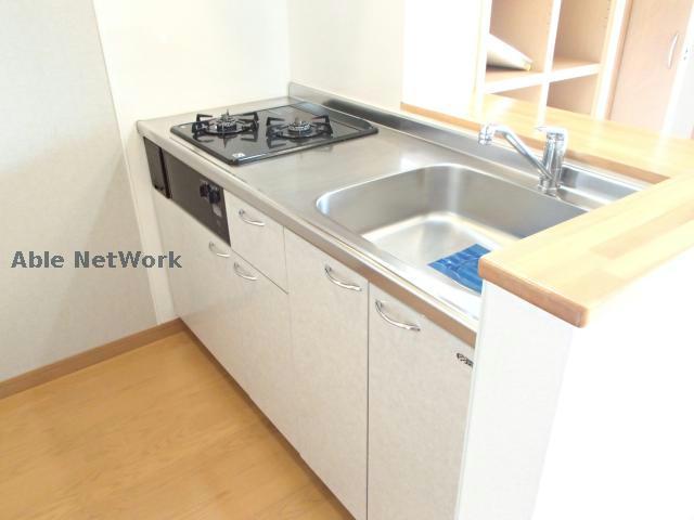 キッチン　※同物件別部屋の写真です。