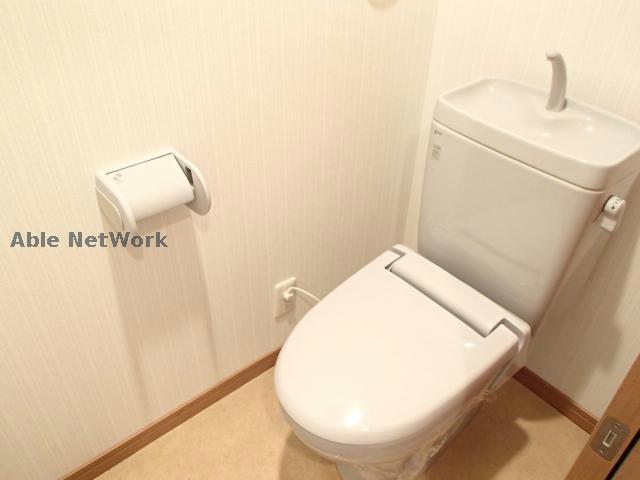トイレ　※同物件別部屋の写真です。
