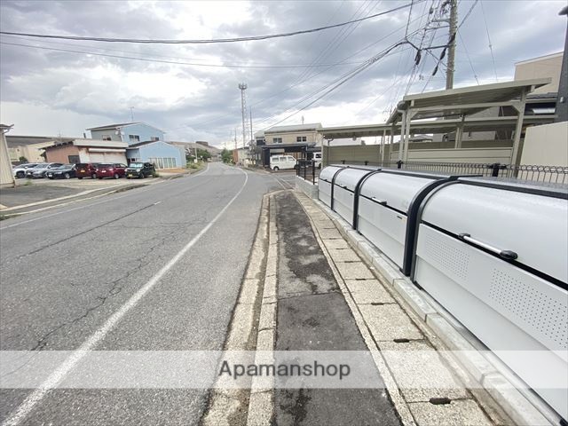 その他　前面道路（その他）まで0m
