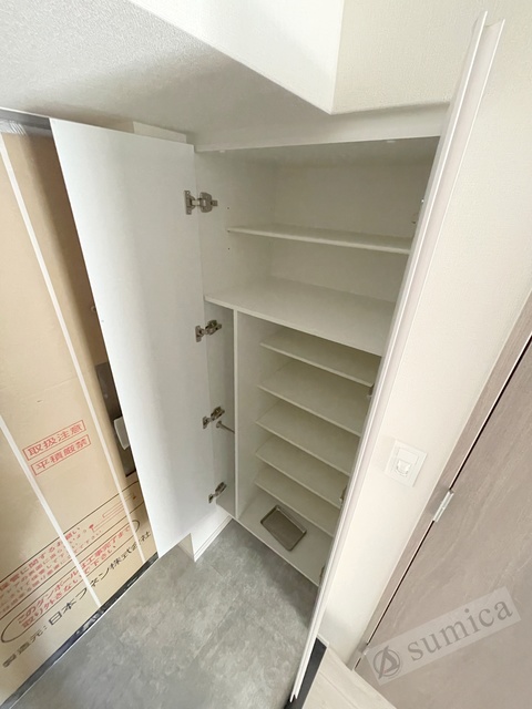 玄関　同施工の参考写真です