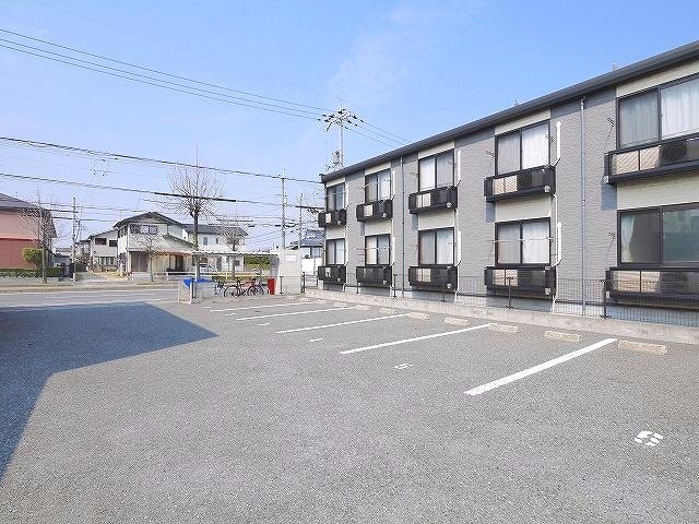 駐車場　駐車スペースもあります