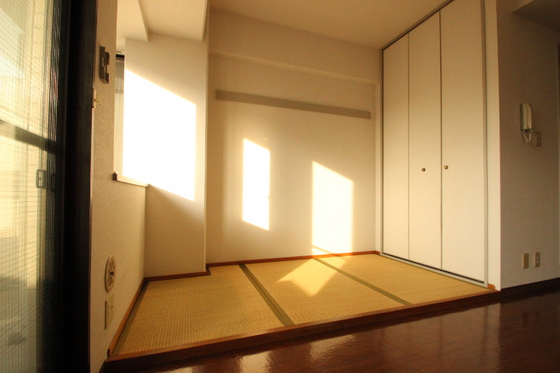 洗面設備　※他部屋の写真です。現況優先
