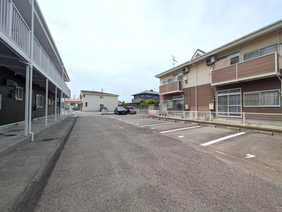 駐車場　駐車場