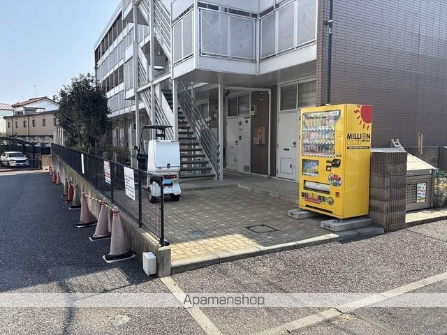レオパレスサンボーンの外観写真