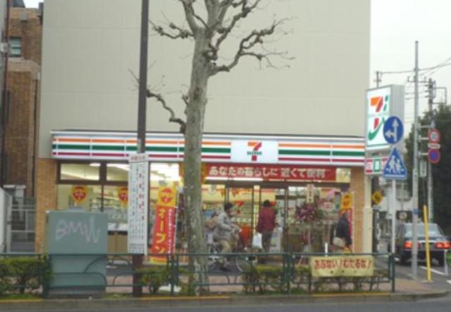 コンビニ　セブンイレブン田園調布郵便局前店（コンビニ）まで742m