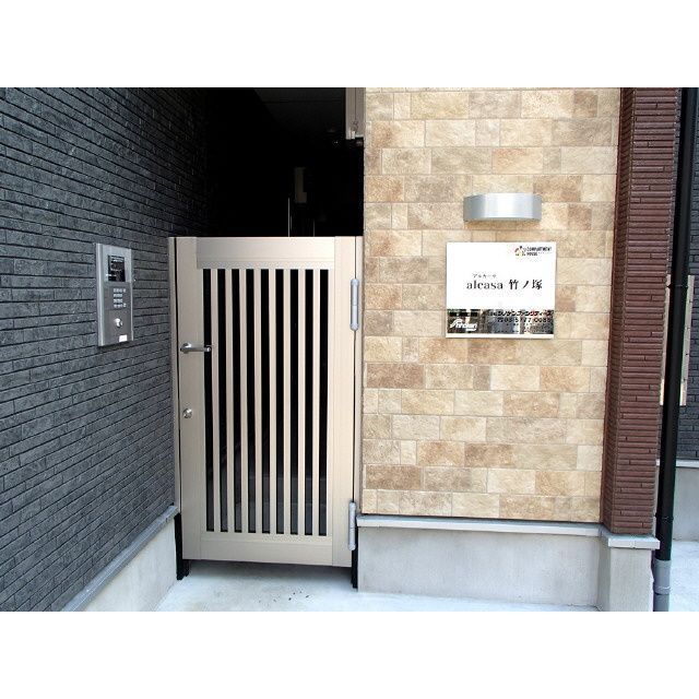 エントランス　毎日通るエントランス♪