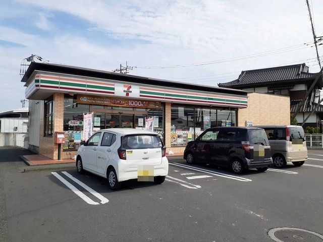 コンビニ　セブンイレブン北茨城関南町店（コンビニ）まで400m