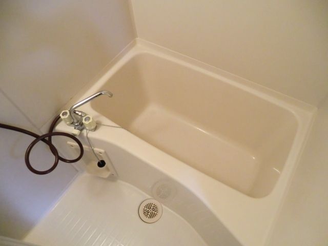 バス・シャワールーム　もちろんバス・トイレは別