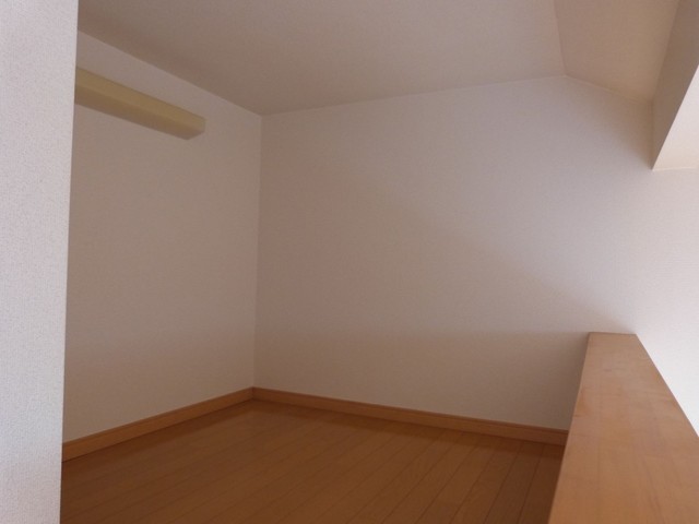 その他　【その他内観】ロフトです。荷物も有効に収納できますね