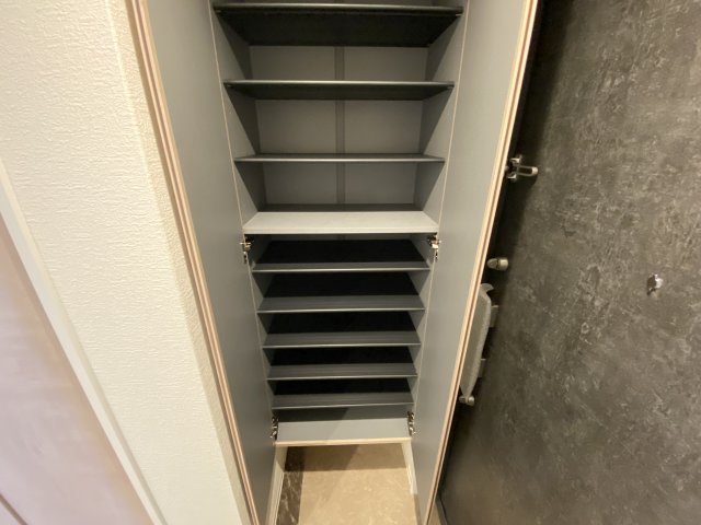 収納　※反転タイプ