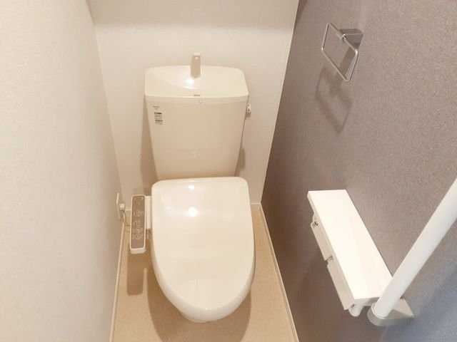 トイレ　ゆったりとした空間のトイレです