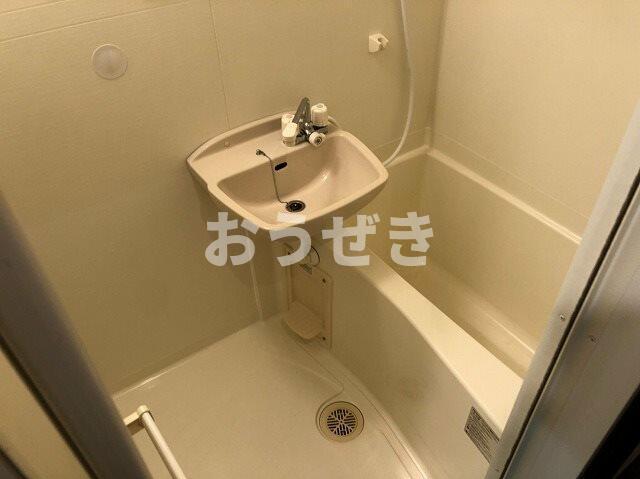バス・シャワールーム　?