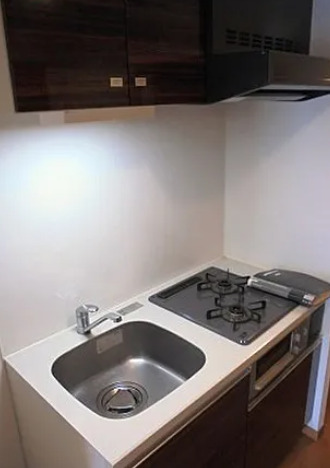 キッチン　別部屋の画像を使用しております。
