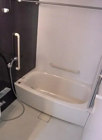 バス・シャワールーム　別部屋の画像を使用しております。