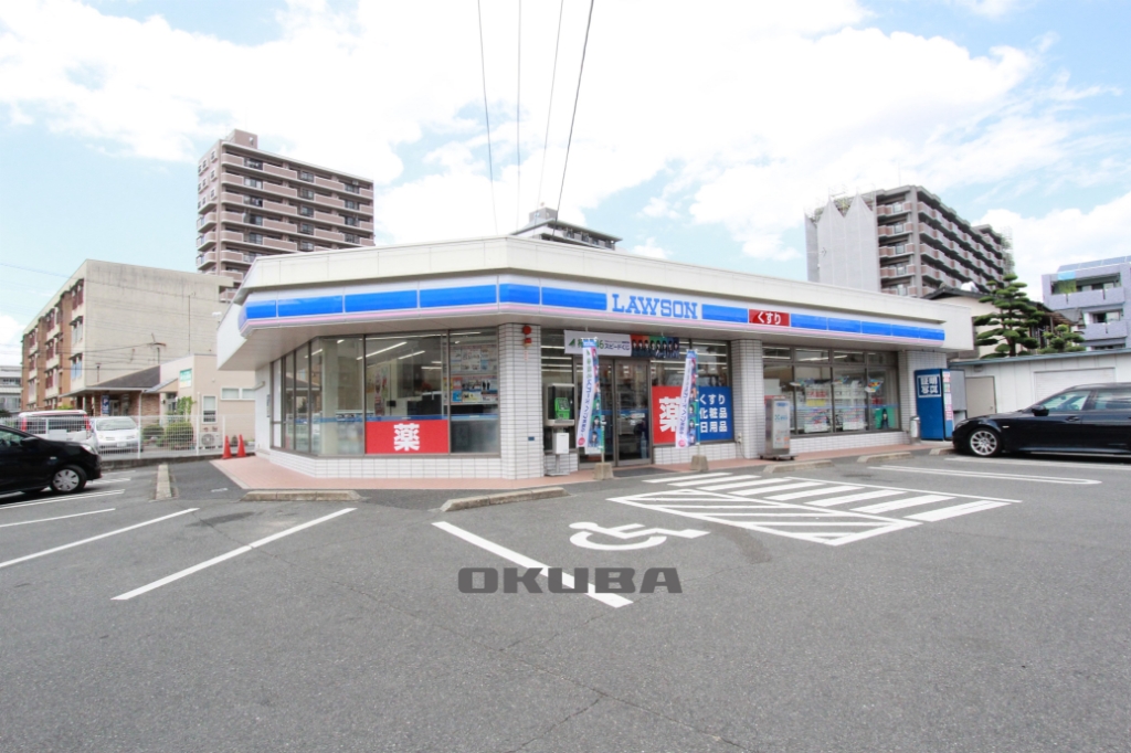 コンビニ　ローソン 熊本健軍町店（コンビニ）まで363m