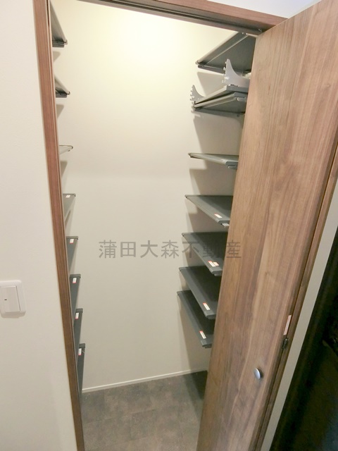 その他設備　玄関収納　シューズイン
