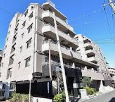 建物外観　落ち着いた雰囲気の外観です