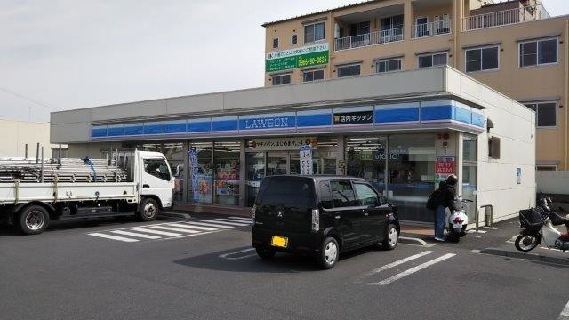 コンビニ　ローソン総社中央四丁目店（コンビニ）まで616m