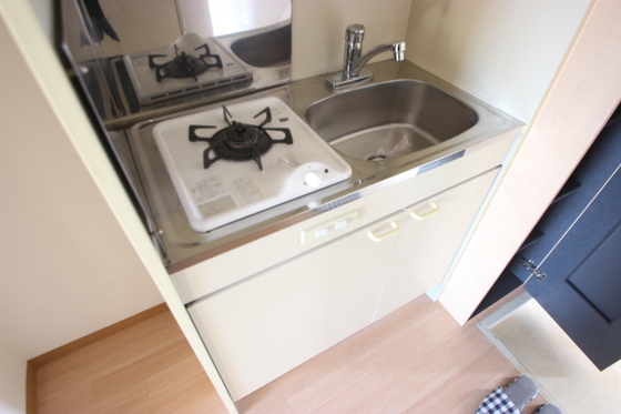 キッチン　※別部屋の写真です