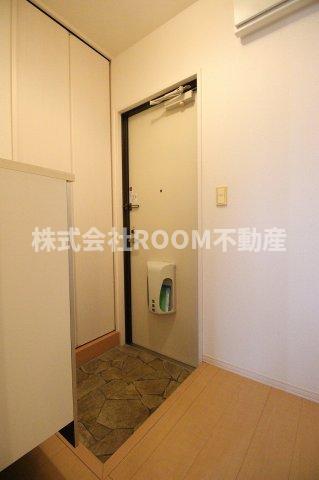 エントランス　ゆとりのあるエントランスです