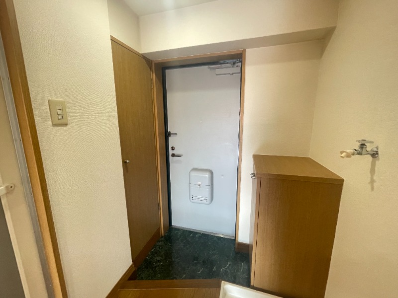 玄関　別号室