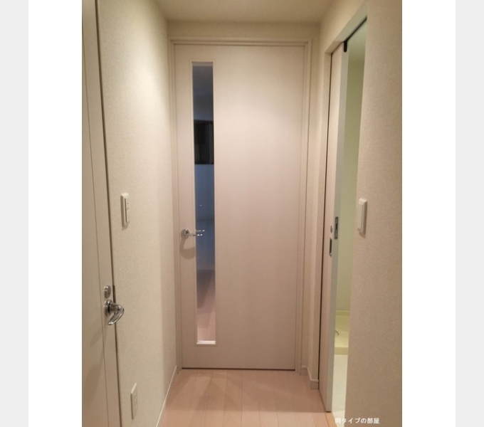 玄関　※別部屋参考写真