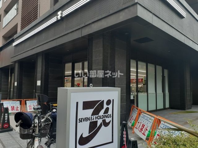 コンビニ　セブンイレブン神戸トアロード店（コンビニ）まで322m