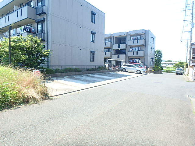 駐車場　★駐車場★（要空き確認）