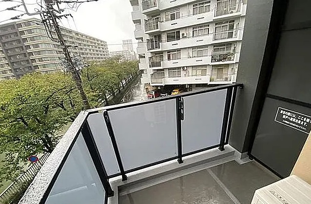 バルコニー　※別部屋の参考写真です。