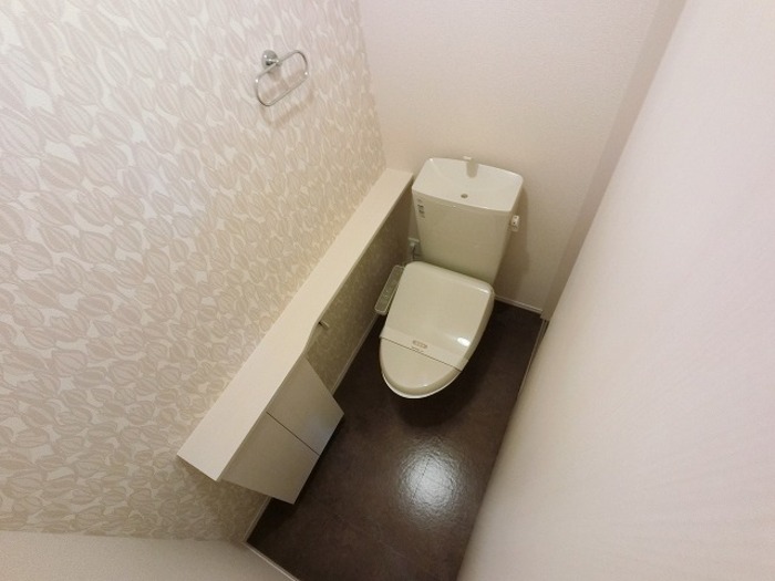 トイレ　※同物件の別部屋の写真です。