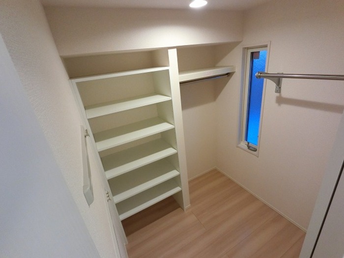 収納　※同物件の別部屋の写真です。