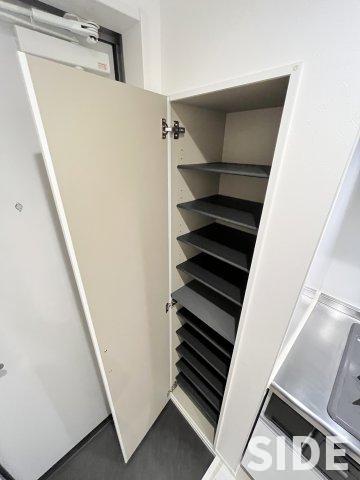 玄関　※同シリーズ物件参考画像