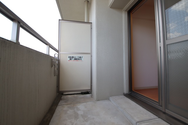 バルコニー　※別室の参考写真の為、現況優先です。