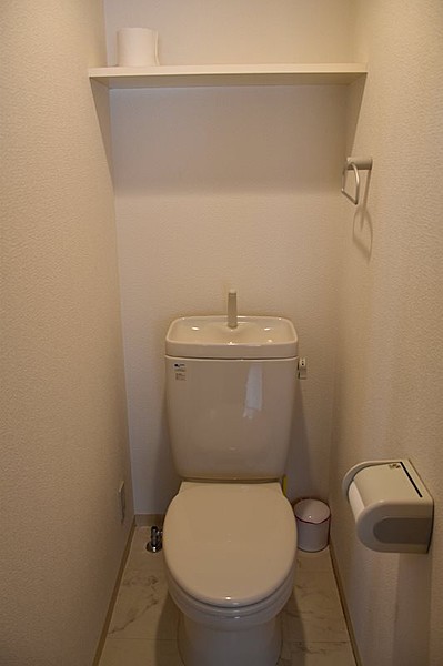 トイレ　※別部屋の参考写真です。