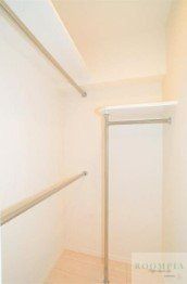 収納　【参考写真】同シリーズの別物件の室内写真