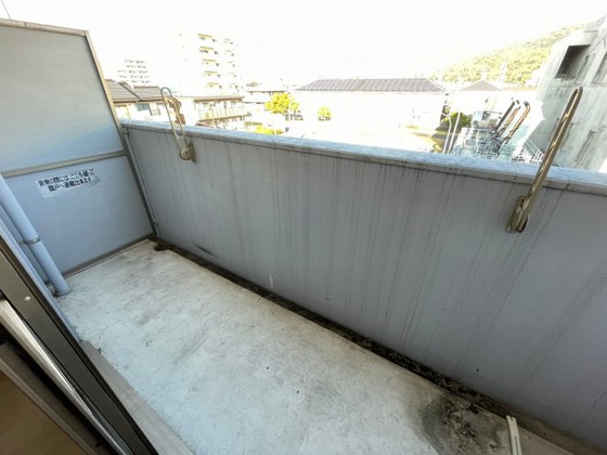 バルコニー　※別部屋の写真です