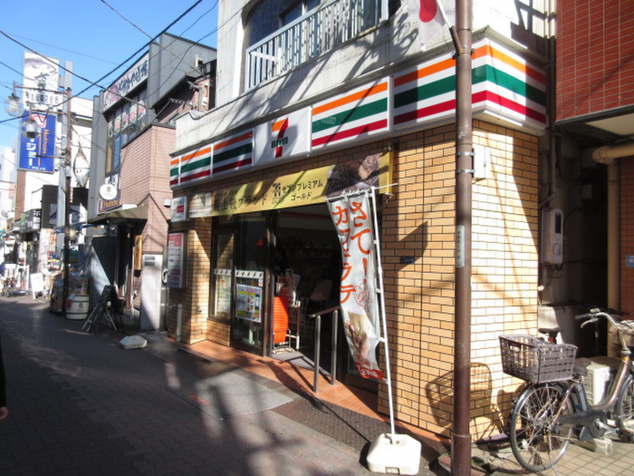 コンビニ　セブンイレブン御嶽山駅前店（コンビニ）まで157m