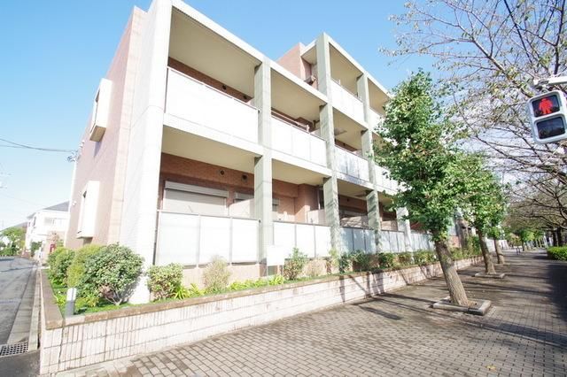 建物外観　★収納たっぷり・カウンターキッチン★