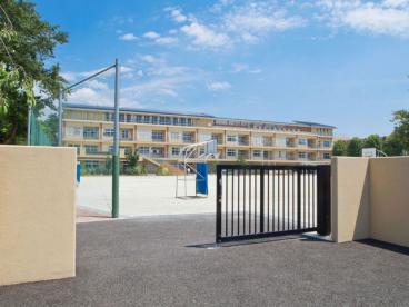 小学校　練馬区立豊玉南小学校（小学校）まで562m
