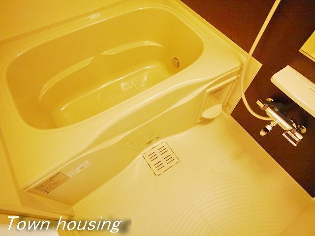 バス・シャワールーム　浴室乾燥機付きバスルーム