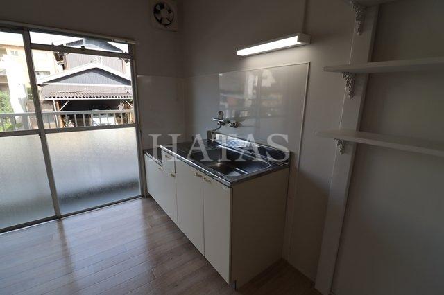 居室・リビング　同物件別部屋です。