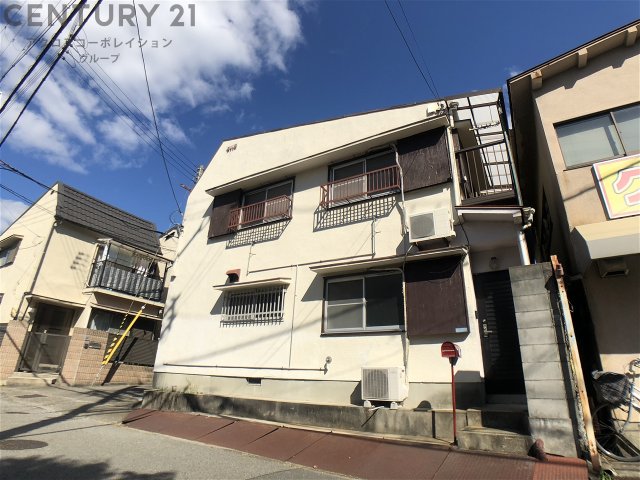建物外観　モニター付きインターホンで安心♪