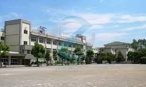 中学校　江戸川区立松江第六中学校（中学校）まで460m