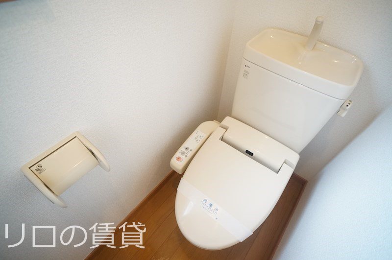 トイレ　※同型タイプ