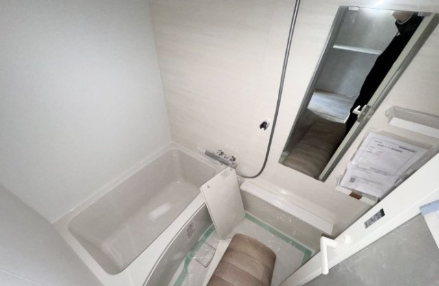 バス・シャワールーム　※他部屋の参考写真です。現状優先となります。