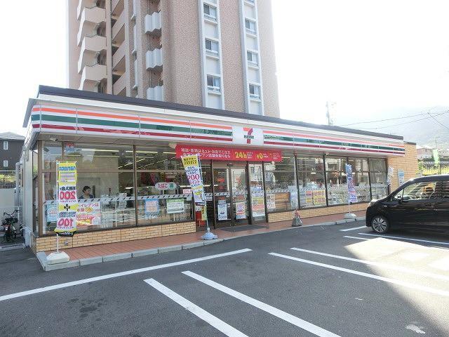 コンビニ　セブン‐イレブン／八幡桃園公園前店（コンビニ）まで500m